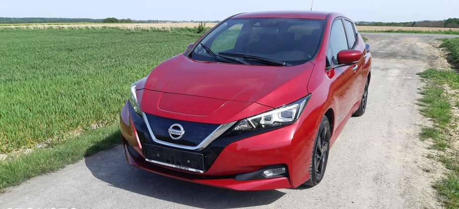 Nissan Leaf cena 51500 przebieg: 85000, rok produkcji 2018 z Rychwał małe 704